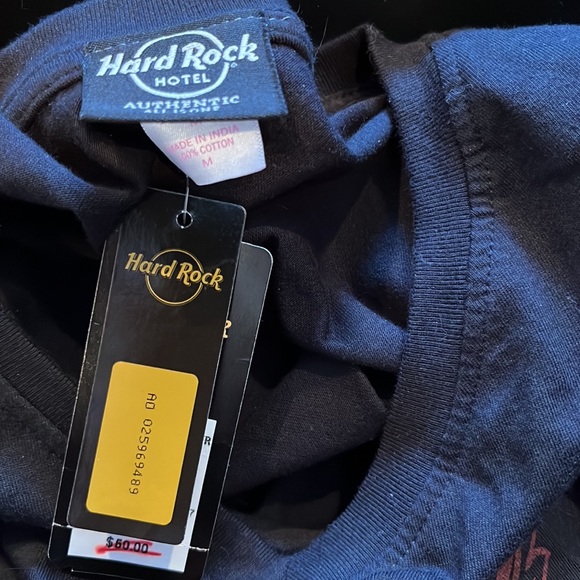 NWT Hard Rock TShirt - Picture 5 of 6